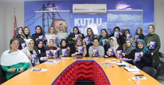    AK PARTİ İZMİTLİ KADINLAR ERDOĞAN'I KARŞILAMAYA HAZIR