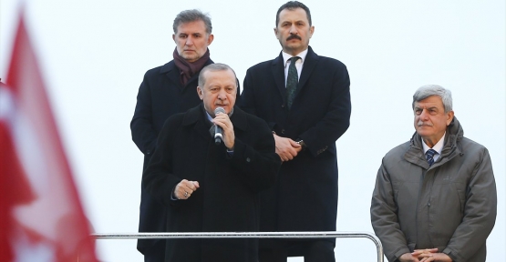 CUMHURBAŞKANI, KARAOSMANOĞLU'NUN EVİNE KONUK OLDU