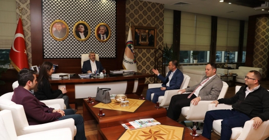 GENÇ KOCAELİLER'DEN BAŞKAN BARAN'A ZİYARET