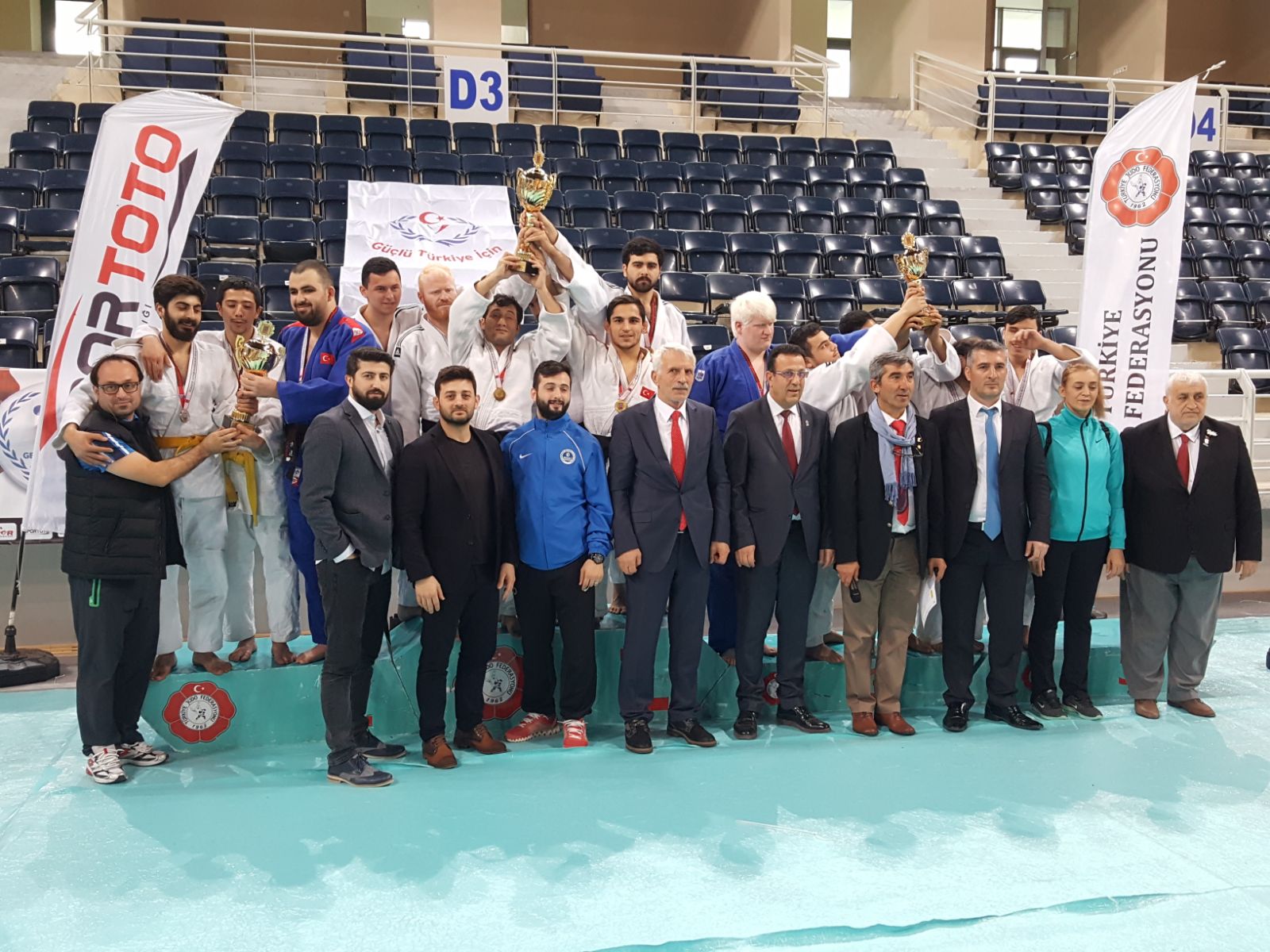 GÖRME ENGELLİ JUDO'DA ZİRVENİN ADI "KAĞITSPOR"