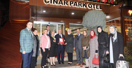 KATIRCIOĞLU  ÇINAR PARK'IN RUHSATINI TESLİM ETTİ