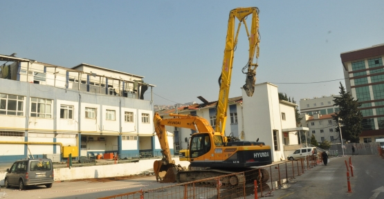 KOCAELİ DEVLET'İN ESKİ YERİNE OTOPARK VE YEŞİL ALAN YAPILACAK