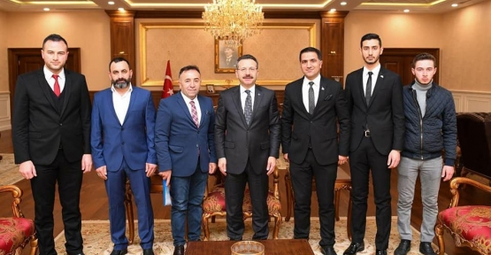 KOCAELİ KARSLILAR DERNEĞİ  VALİ AKSOY'U ZİYARET ETTİ