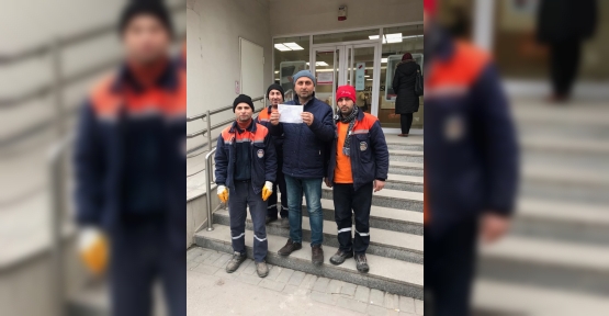 TEMİZLİK İŞÇİLERİNDEN MEHMETÇİK VAKFINA BAĞIŞ