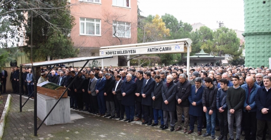YAŞAR KOYUN'UN CENAZESİNDE,CEMAAT CAMİYE SIĞMADI