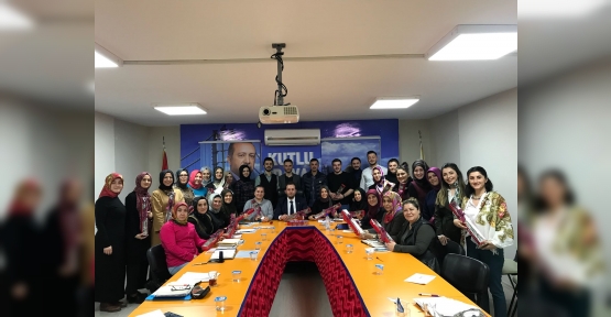AK GENÇLERDEN KADINLARA ANLAMLI SÜRPRİZ