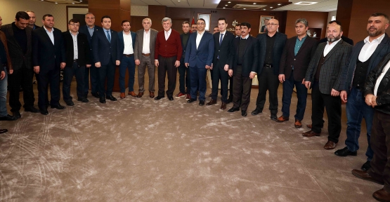 BİR GÜNLÜK HASILATLARINI MEHMETÇİK VAKFINA BAĞIŞLADILAR