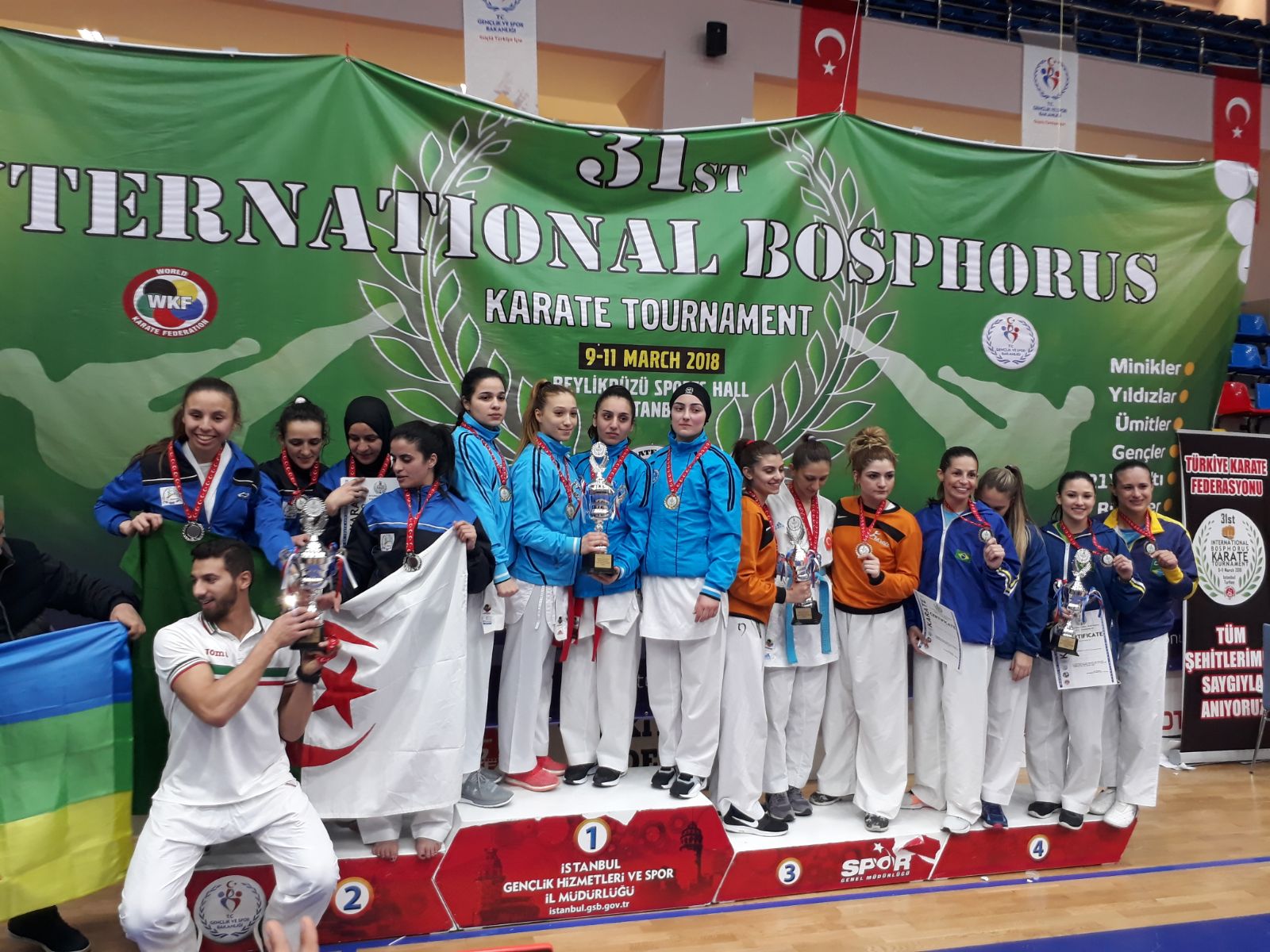BOĞAZİÇİ KARATE TURNUVASINDA MADALYA YAĞMURU