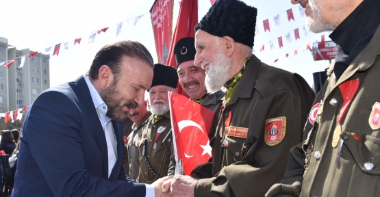 ÇANAKKALE RUHU,  İZMİT’TE YAŞATILDI