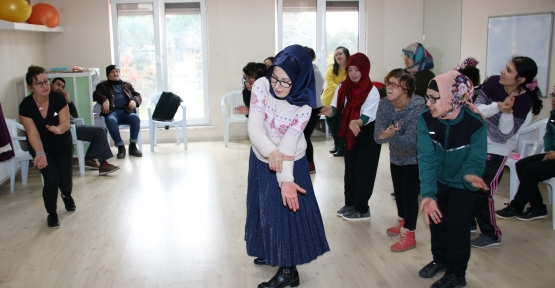 EYDEM AİLESİ GÖSTERİYE HAZIRLANIYOR