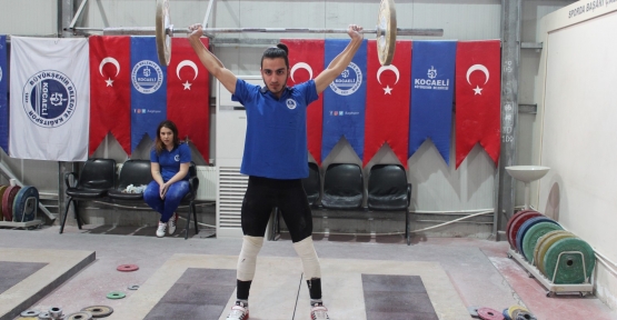 HALTERLE TANIŞTILAR TÜRKİYE ŞAMPİYONASINA GİDİYORLAR