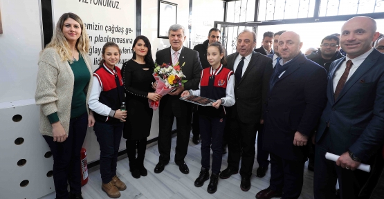 KARAOSMANOĞLU; "KÜÇÜK YAŞTA ALINAN KARARLAR DÜNYAYI DEĞİŞTİREBİLİR"
