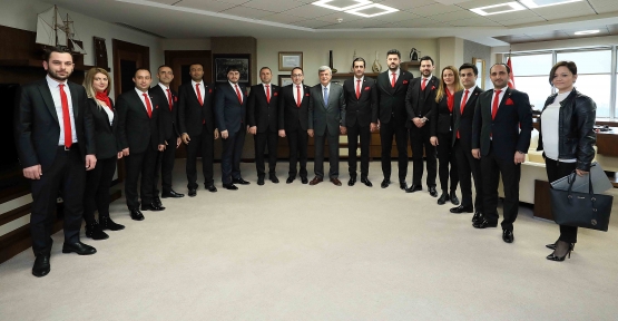 KARAOSMNAOĞLU, “TARİHE IŞIK TUTACAK YAPITLAR YAPMALIYIZ"