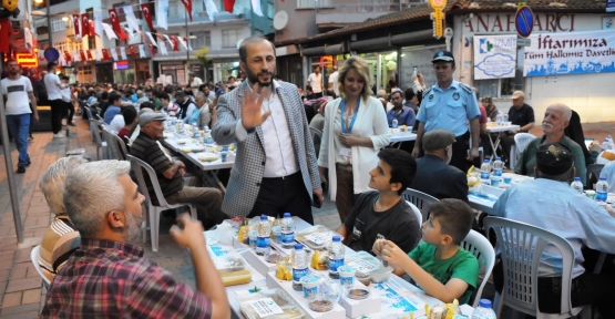 KURUÇEŞME’DE 2 BİN KİŞİLİK İFTAR