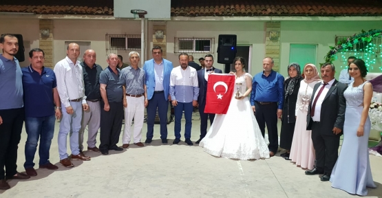 Başkan Ayaz, Mutluluklara Ortak Oluyor