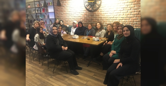 AK KADIN İZMİT’TEN DOWN KAFE’YE ZİYARET