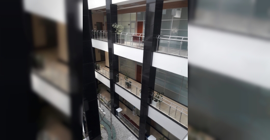 EŞİYLE BARIŞMAK İÇİN BELEDİYEDE İNTİHARA KALKIŞTI