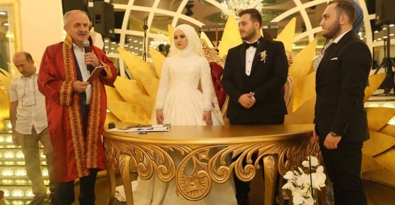 Başkan Aygün, Halkın Mutluluğuna Ortak Oluyor