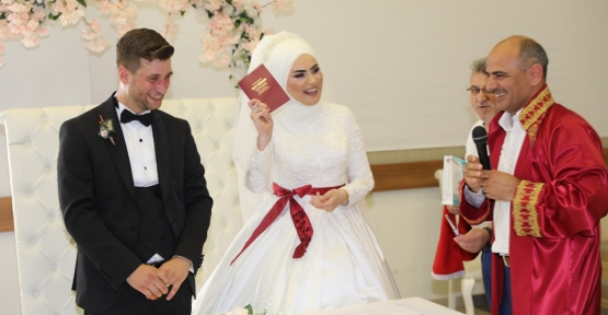 BAŞKAN SÖĞÜT MUTLULUKLARA ORTAK OLDU
