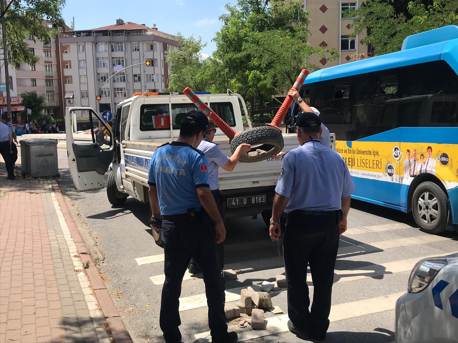 Gebze’de kaldırım işgaline izin yok