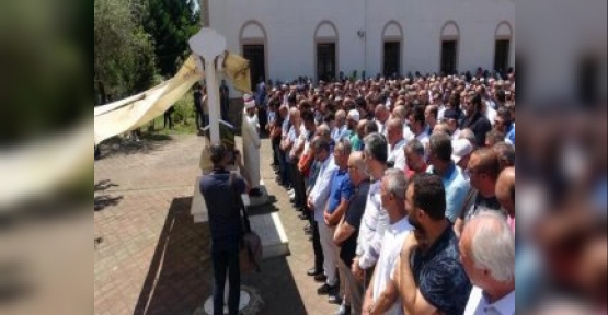 İntihar Eden Müsteşar Toprağa Verildi