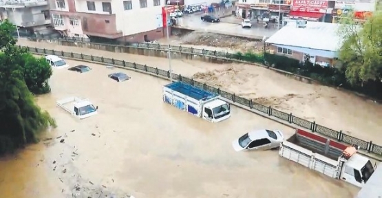 İZMİT’TEN DÜZCE’YE YARDIM ELİ