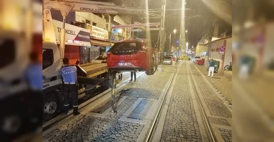 Tramvay Seferini Engelleyenlere Ceza