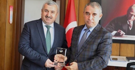 Baran, Can’a başarılar  Diledi.