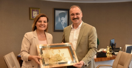 EMİROĞLU’NDAN HÜRRİYET’E VEDA ZİYARETİ