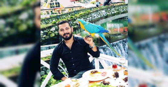 DERİNCE'DE EVİNİN KAPISINDA ASILI BULUNDU