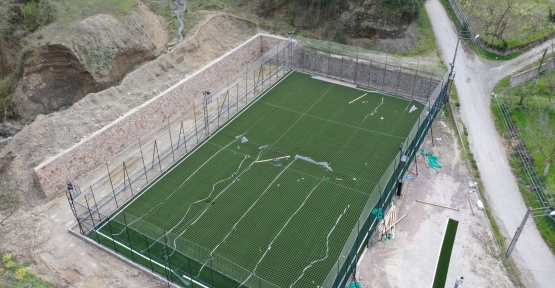 Gölcük Köylerine Futbol Sahası