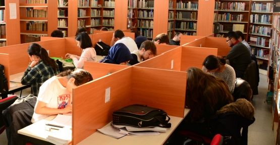 Kütüphanede Hizmet Saatleri Değişti