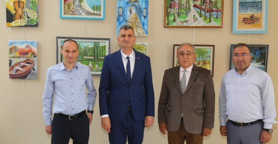 20 Yıllık Resim Tutkusunu Gölcük’te Sergiye Dönüştürdü