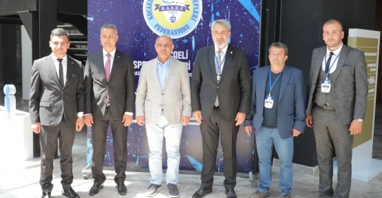 Kongreye Körfez Damgası