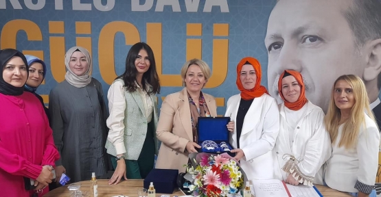 AK Partili Kadınların Özel Bir Konuğu Vardı