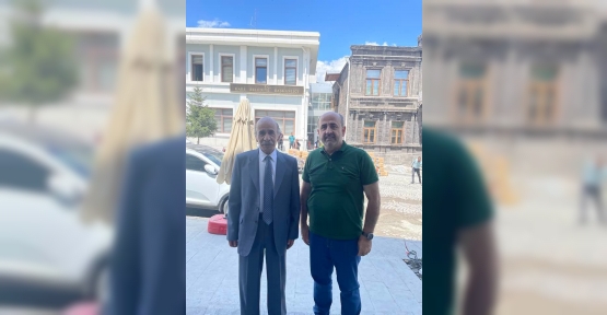 Çetin, Türkçe Öğretmeni İle Tam 40 Yıl Sonra Buluştu