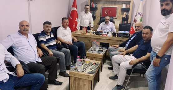 Yarımcalılar Aşure Dağıttı