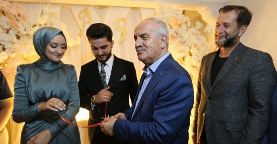 AK Partili Başkan Gülcan Nişanlandı