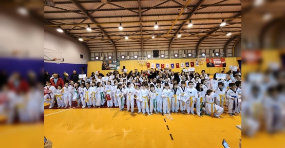 410 Gölcük Belediyesi Taekwando Sporcusu Kuşak Atladı