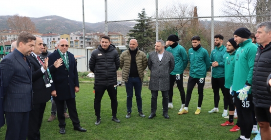 Akar’dan Takıma “Tatlı” Ziyaret