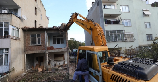 Bir Yılda Kocaeli’de 100 Bina Yıkıldı