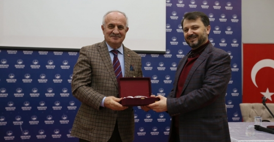Derince’de Konferanslar Devam Ediyor