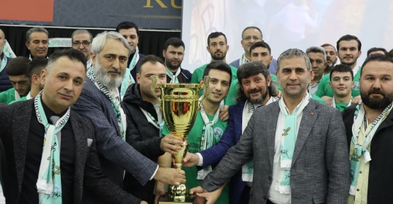 Kandıra Gençlerbirliği Spor’a Klarnetli Kutlama
