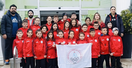KÖRFEZLİ YÜZÜCÜLER MADALYA BIRAKMADILAR