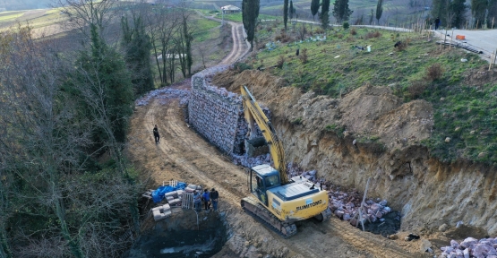   Pelitpınarı Goncalar Köyü Mezarlığına Taş Duvar