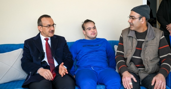 Vali Yavuz Dilovası’nda Hane Ziyaretleri Gerçekleştirdi