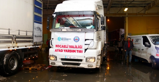 AYNİ YARDIM MERKEZİ’NDE DEPREM BÖLGESİNE 60 TIR YARDIM GÖNDERİLDİ