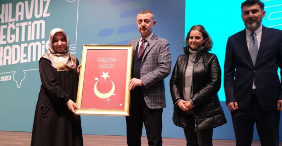 BÜYÜKAKIN: "ŞEHRİ İMAR EDERKEN GELECEK NESİLLERİ DE İHYA ETMELİYİZ"