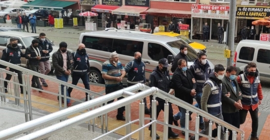 CİNAYET İŞLENMİŞ EVLER KUNDAKLANMIŞTI, 4 SANIKTAN BİRİ TAHLİYE EDİLDİ