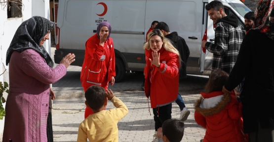 KIZILAY’DAN AFETZEDELERE PSİKOLOJİK İLK YARDIM